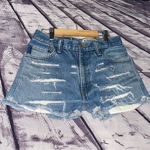 Aritzia Levi's 505 Straight Fit Jean Shorts